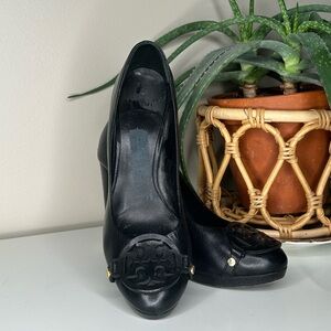 Tory Burch Black Heels w/Logo